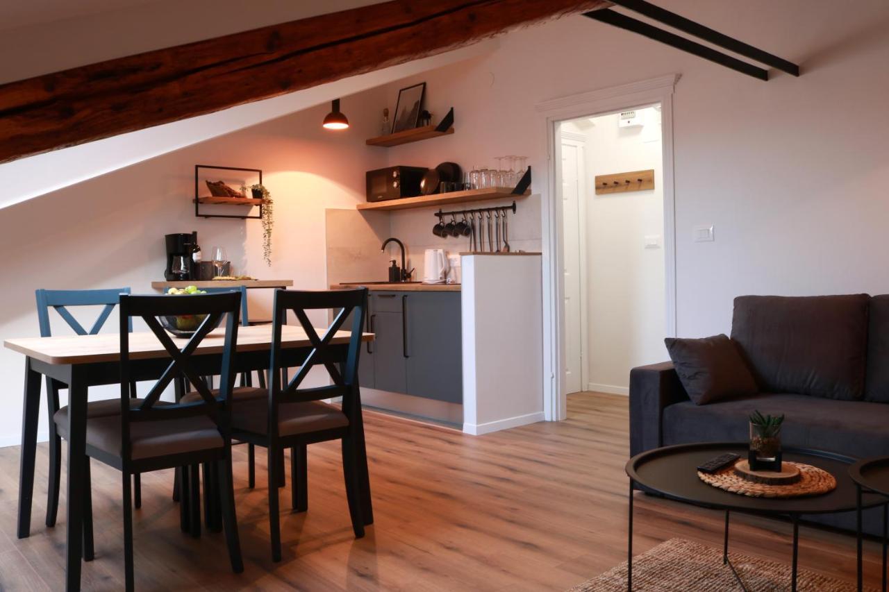 Apartment Emma Пореч Екстериор снимка