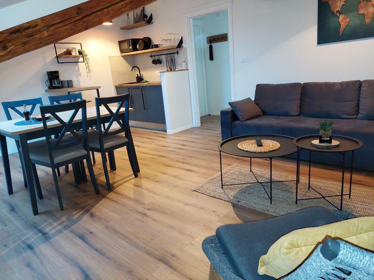 Apartment Emma Пореч Екстериор снимка